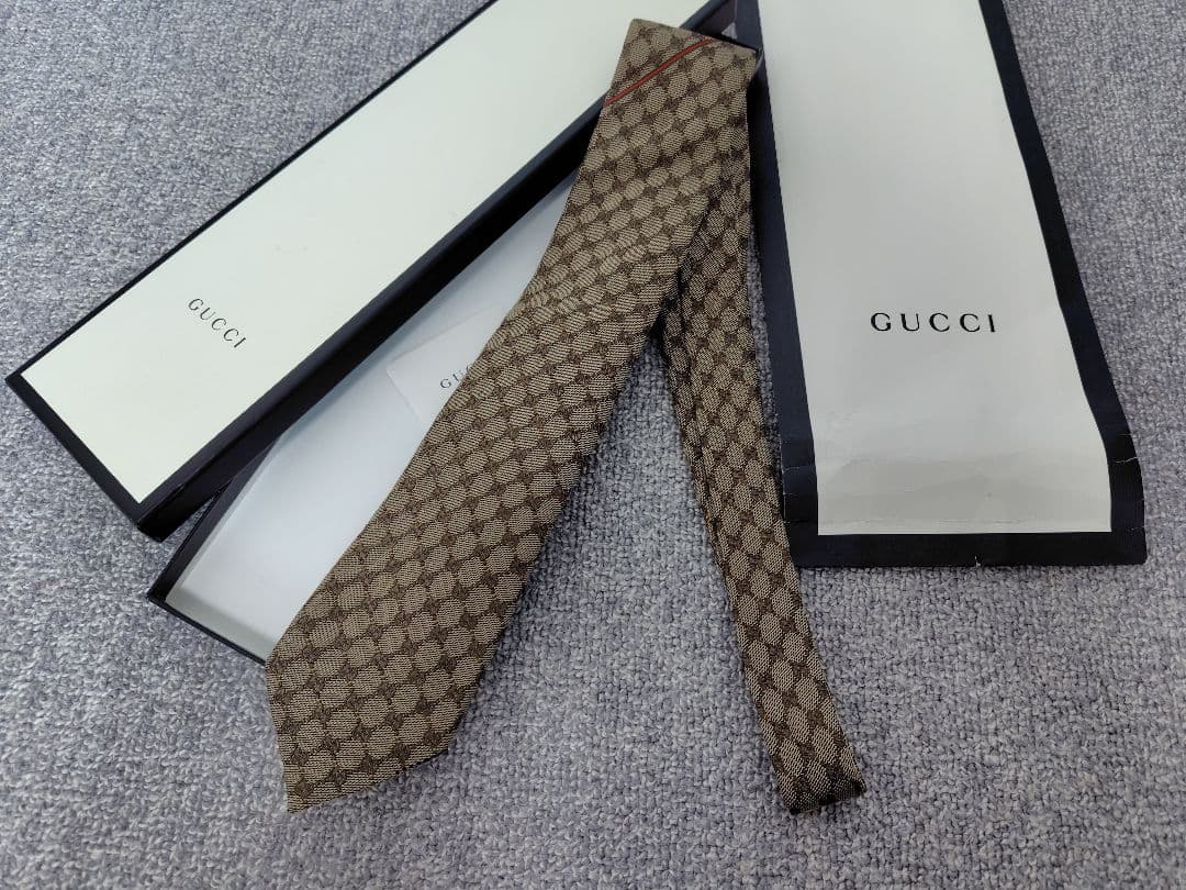新品 GUCCI ネクタイ ゴールド GGチェック シェリーライン 箱付き