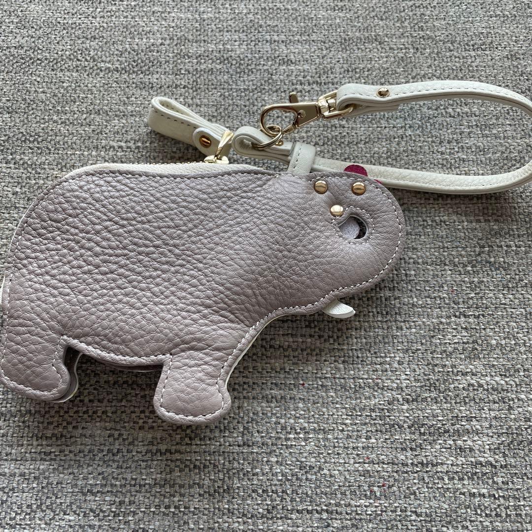 IBIZAイビサ　アニマーダ　牛革　マルチケース象(ゾウ)ケース