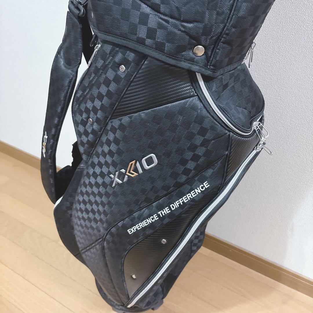 K457 XXIO GGC-X161 ブラックチェック キャディバッグ