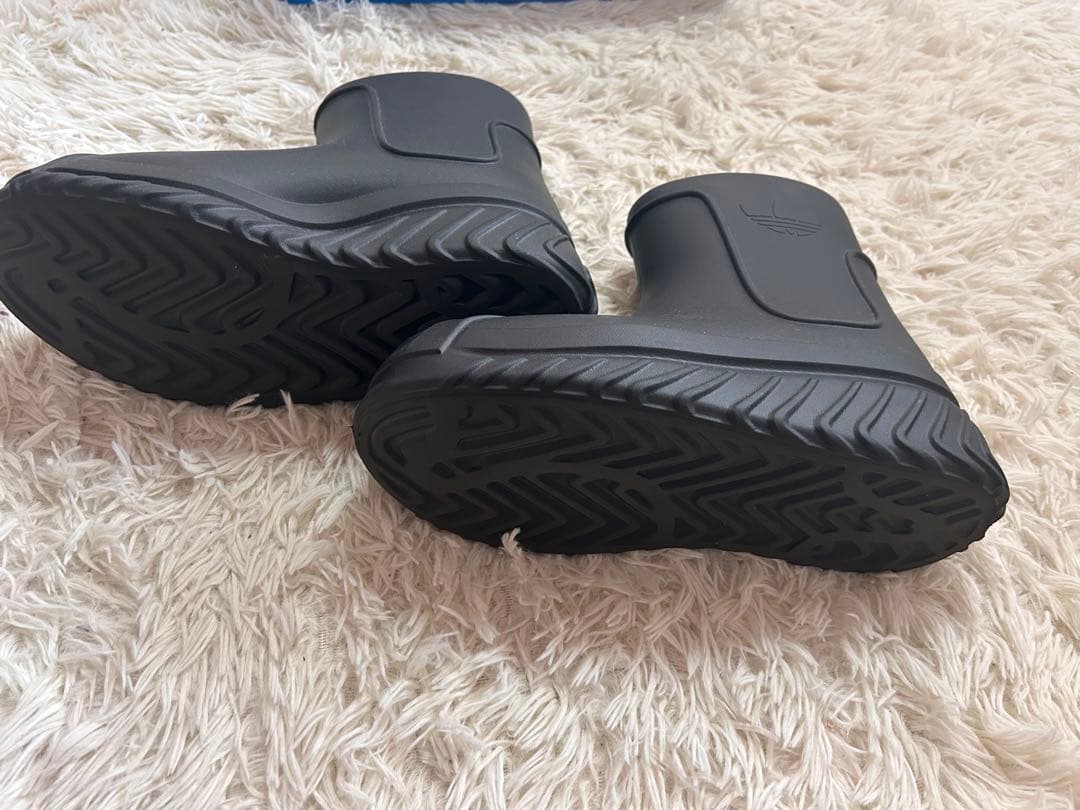 アディダス　ADIFOM SST BOOT W