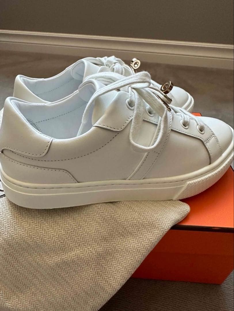 ビヨちゃん エルメス　スニーカー　デイ　35.5 新品未使用