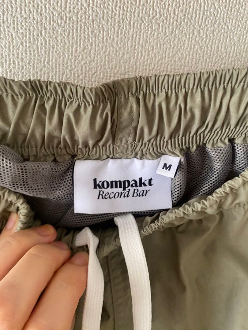 kompakt record bar ナイロンパンツ