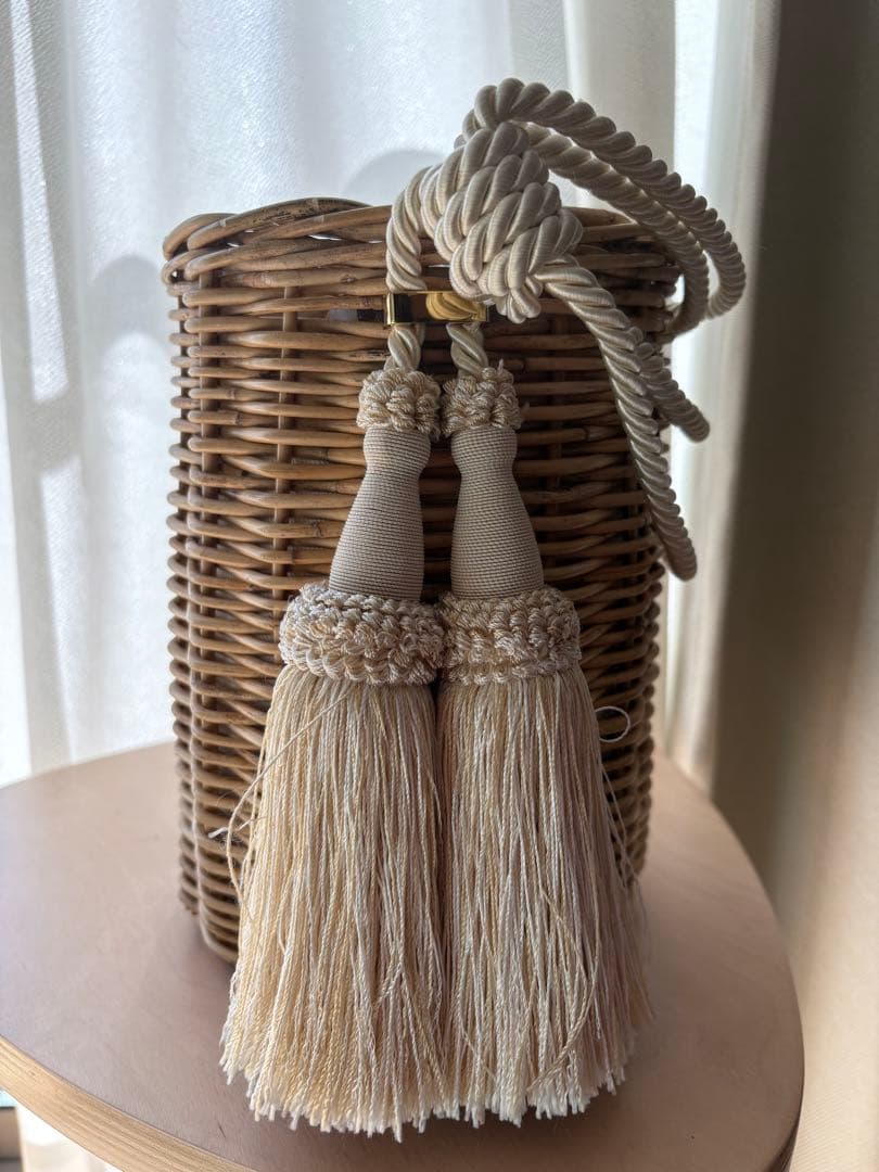 マニマリス MANIMARIS フリンジ付き かごバッグ 籠 ナチュラル 夏