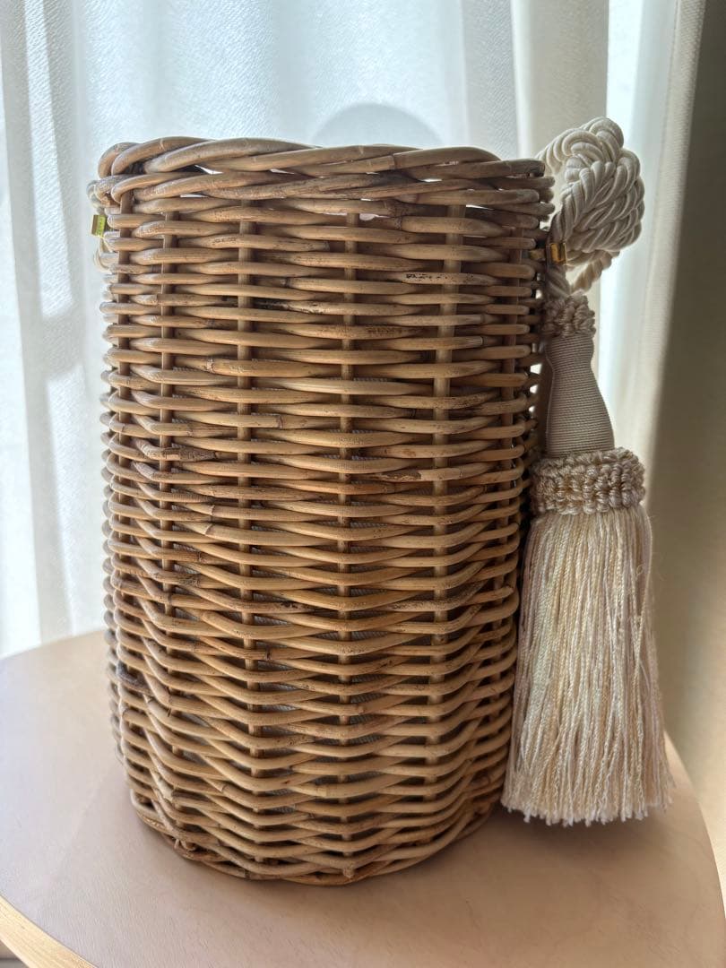 マニマリス MANIMARIS フリンジ付き かごバッグ 籠 ナチュラル 夏