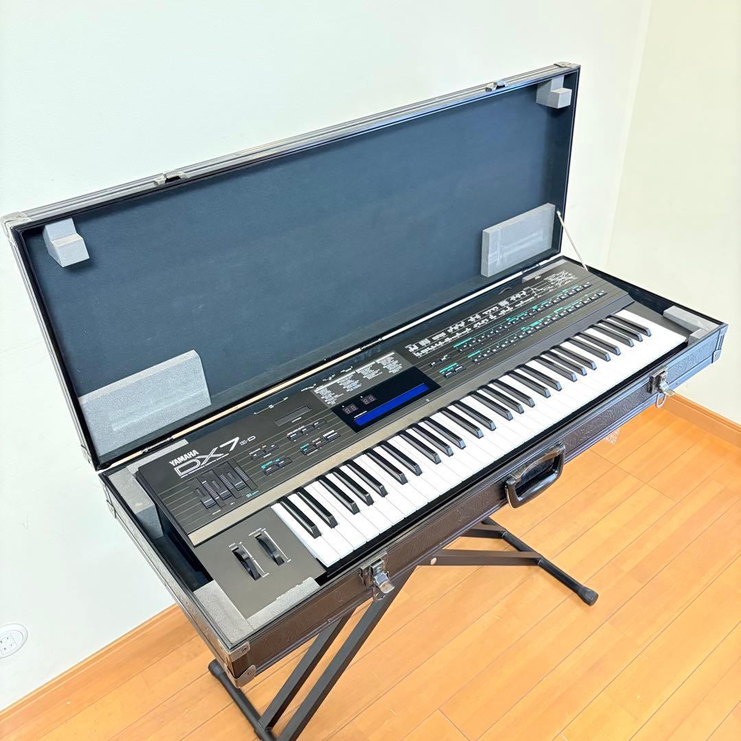 【美品！・動作良好】ヤマハ シンセサイザー DX7 II-D ケース&ROM付属