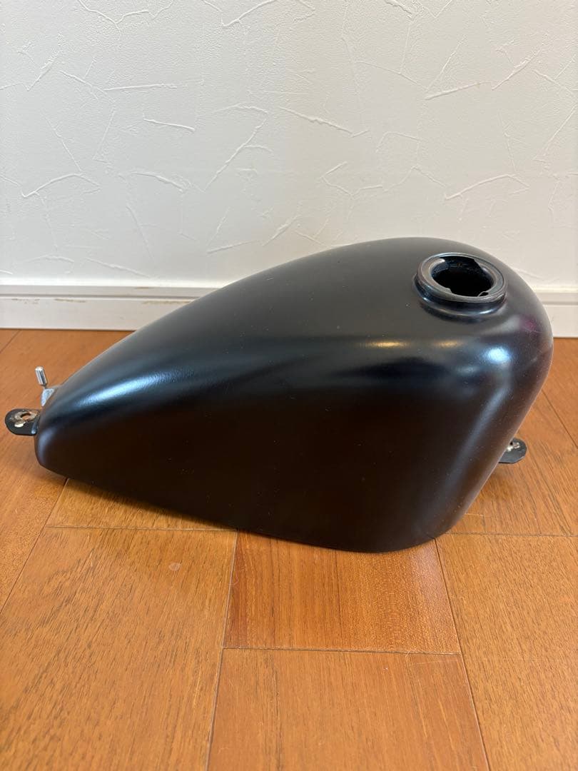 ナロースポーツスタータンク マッドブラック ロートンネル ピンゲルコック付