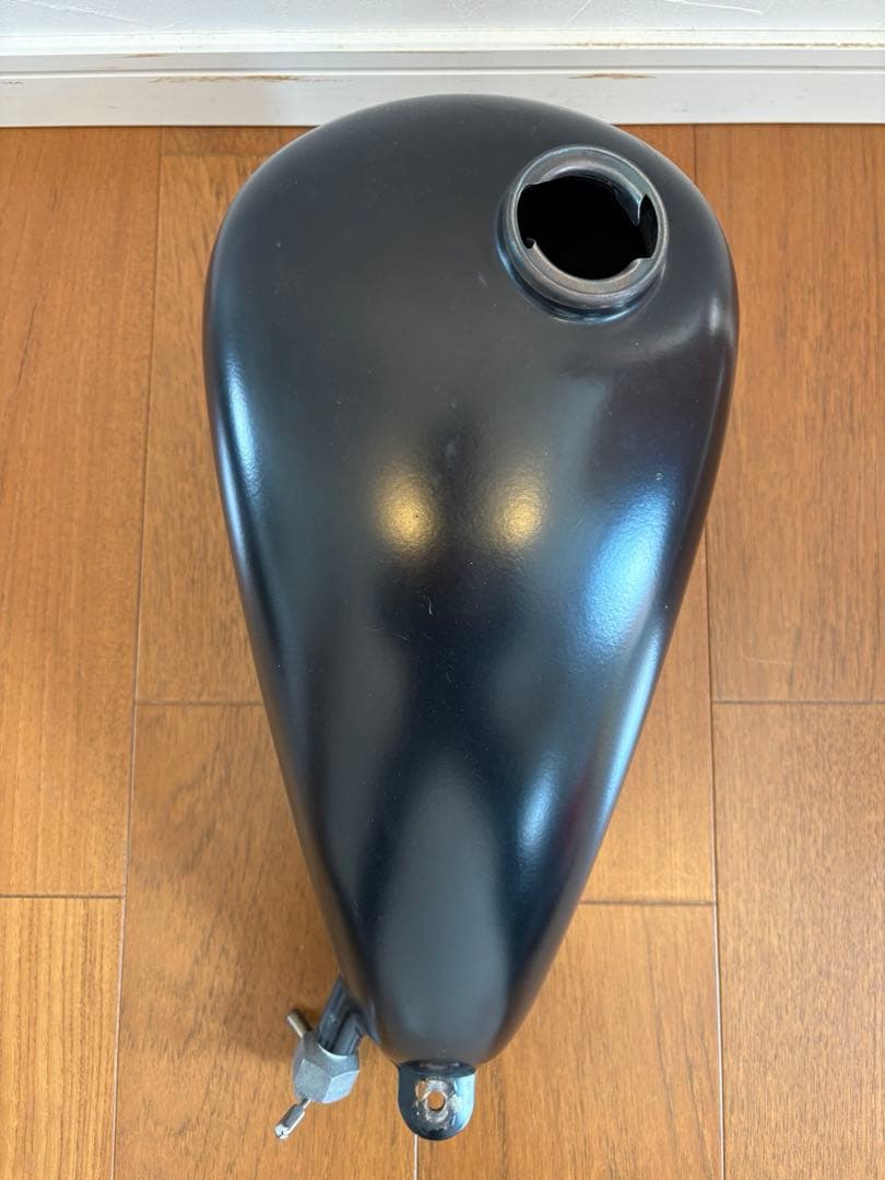 ナロースポーツスタータンク マッドブラック ロートンネル ピンゲルコック付