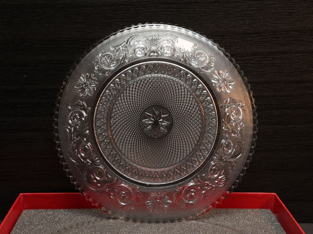 【未使用品】 Baccarat プレート アラベスク 約20㎝