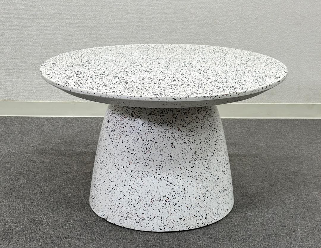 モーダエンカーサ■FUNGI60　コーヒーテーブル　テラゾー　シンプル　ミニマル