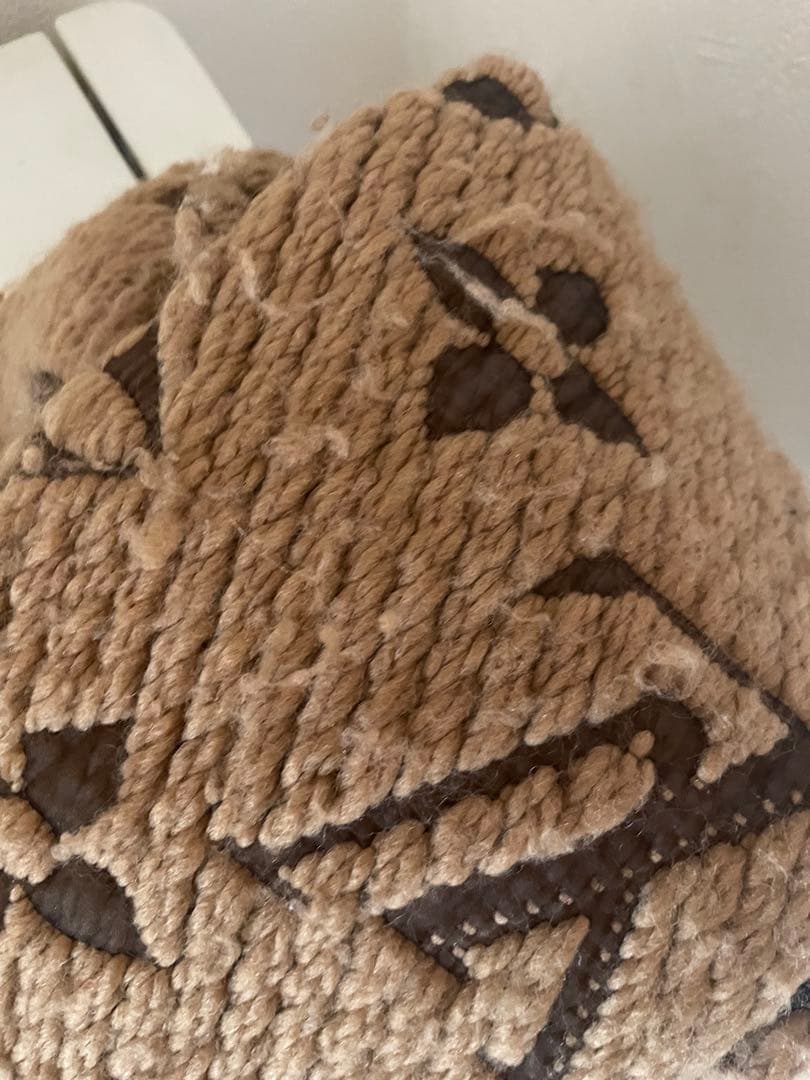 ルイヴィトン　LOUIS VUITTON マフラー ロゴマニア キャメル系