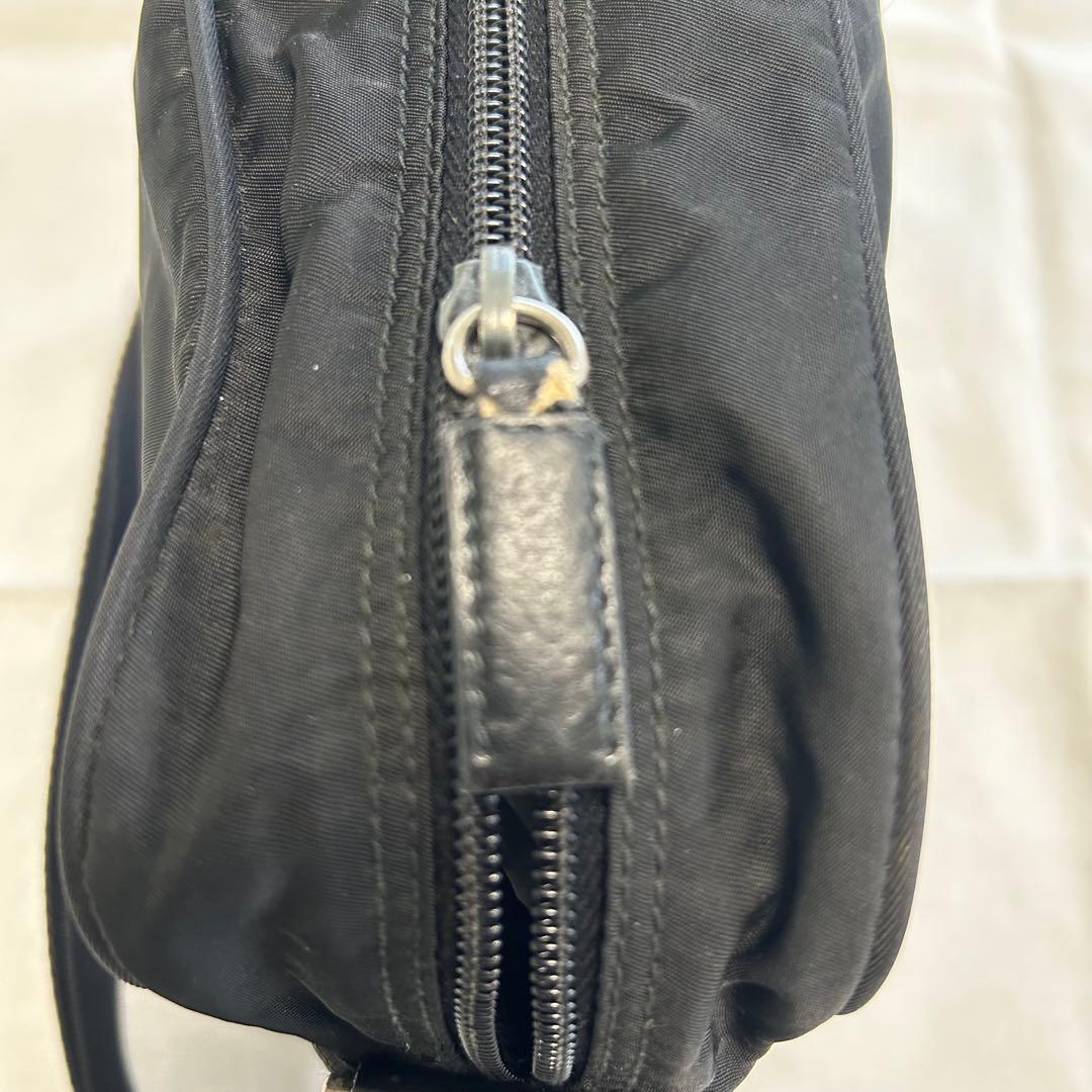 【訳あり品】プラダ ショルダーバッグ ブラック 三角ロゴ ナイロンBT0166