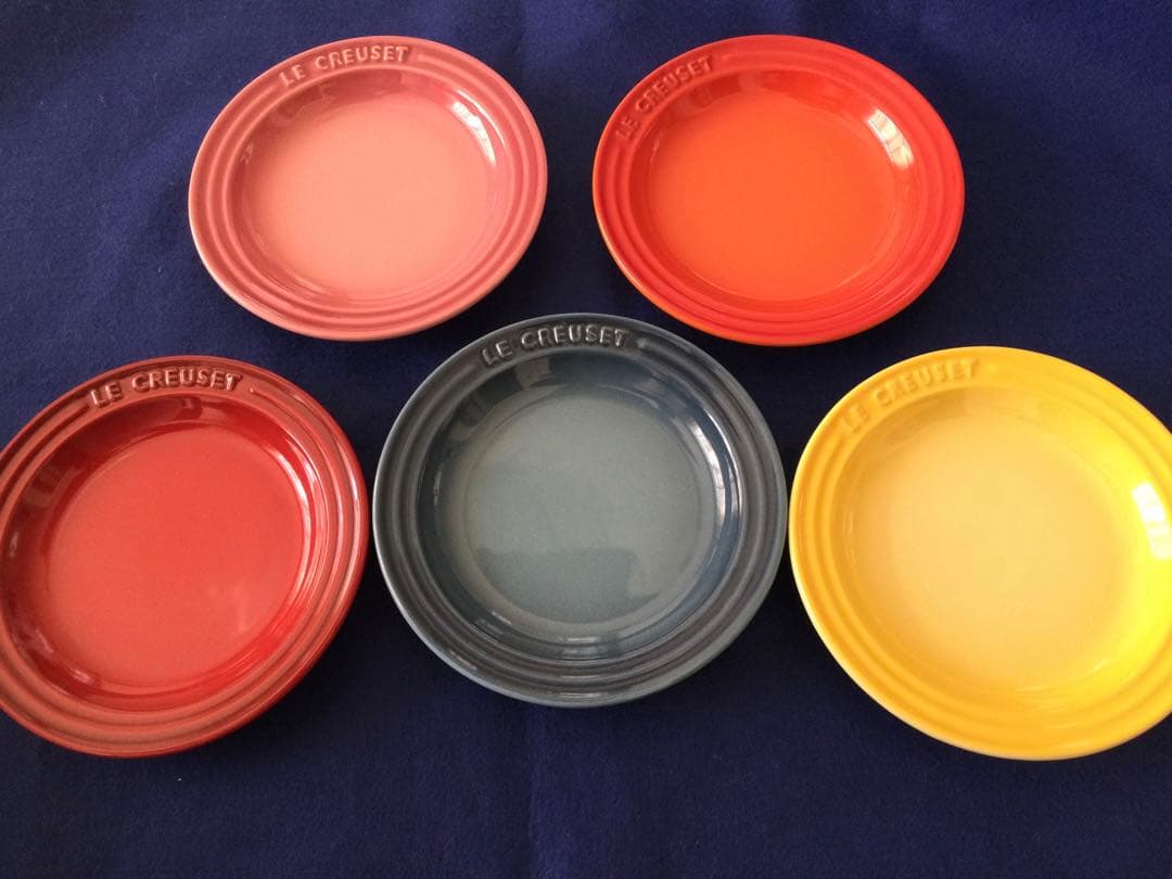 ルクルーゼ　　ラウンドプレート　　19cmx5枚