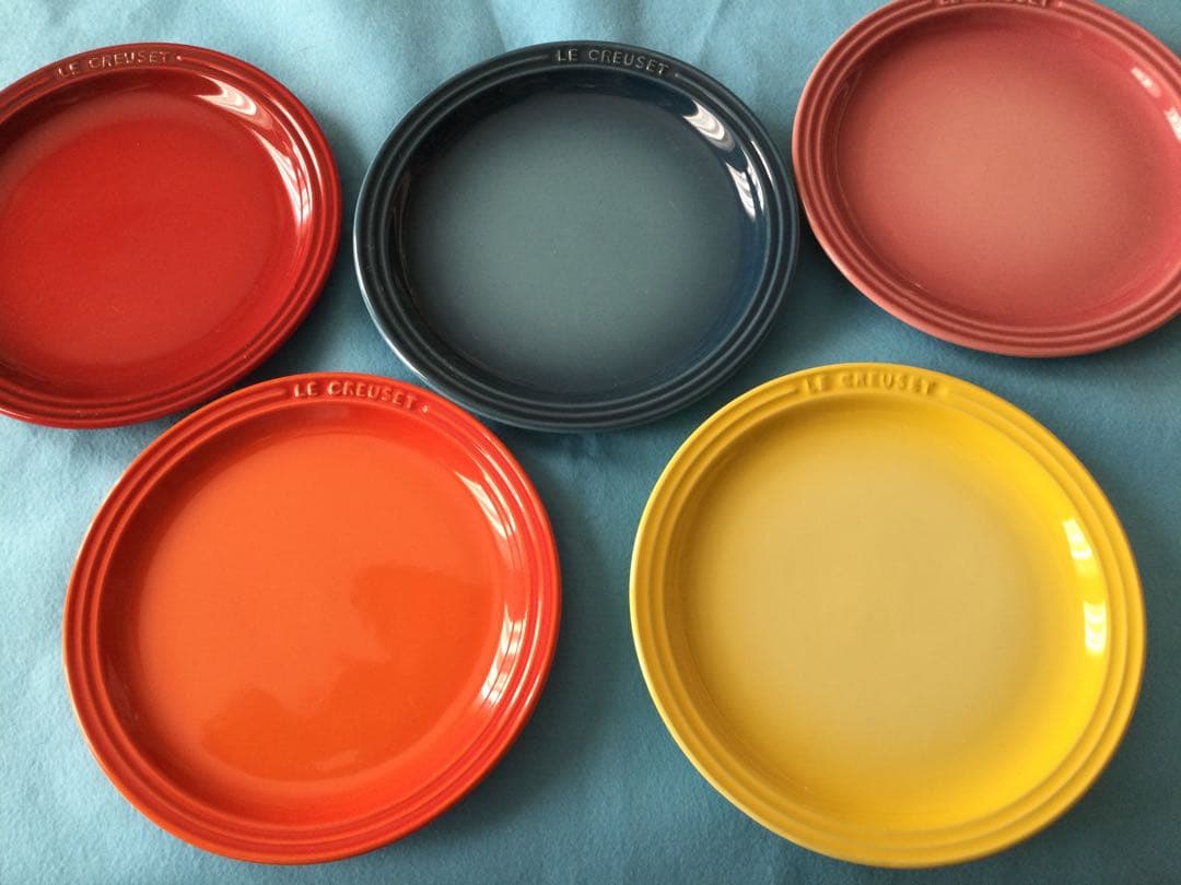 ルクルーゼ　　ラウンドプレート　　19cmx5枚