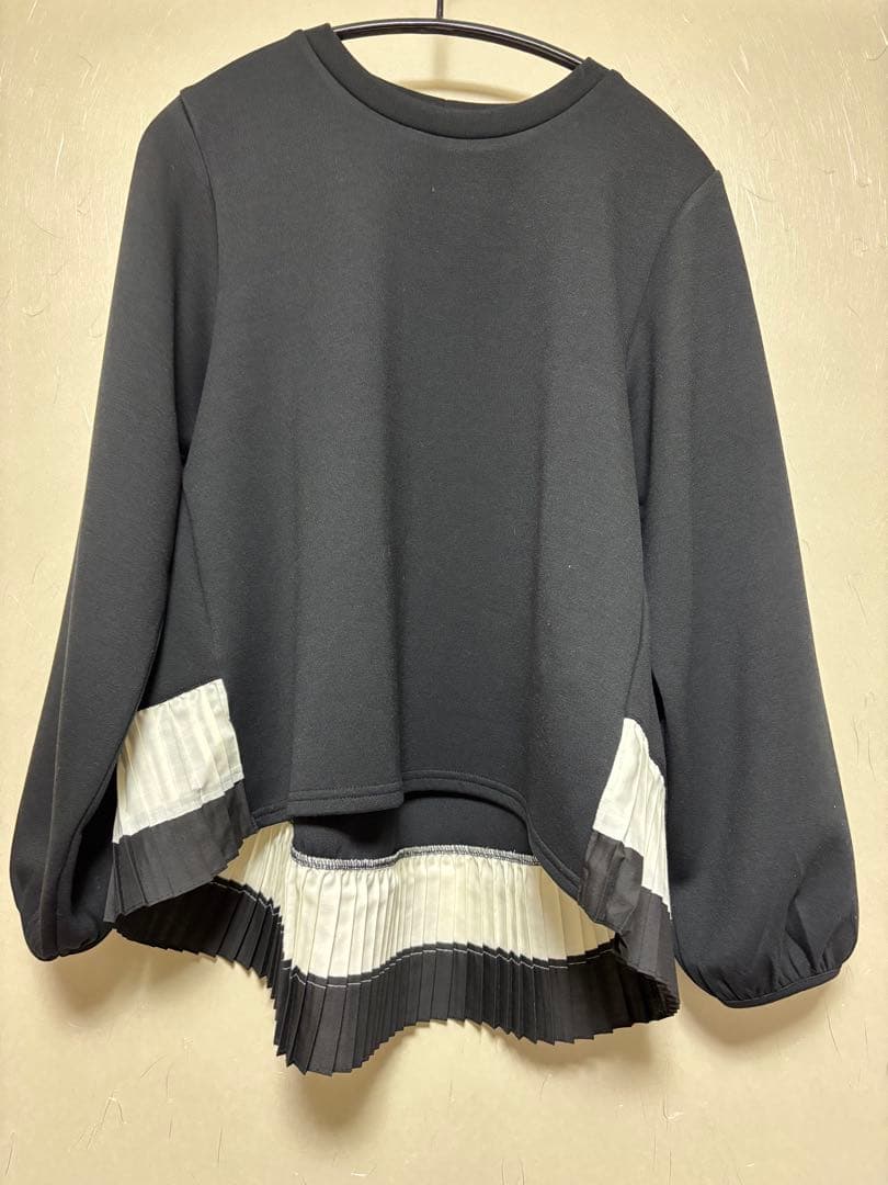 ビアズリー beardsleyスソプリーツプルオーバー