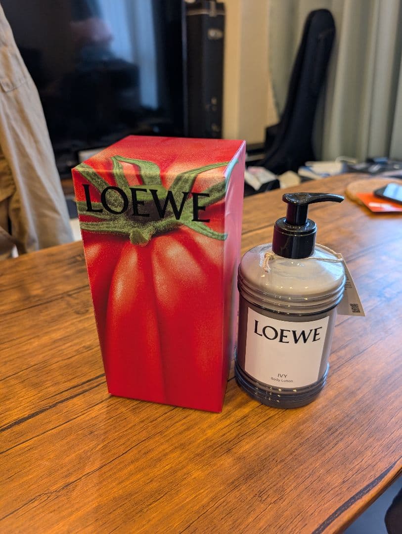 ロエベ ボディローション アイビー トマトデザイン