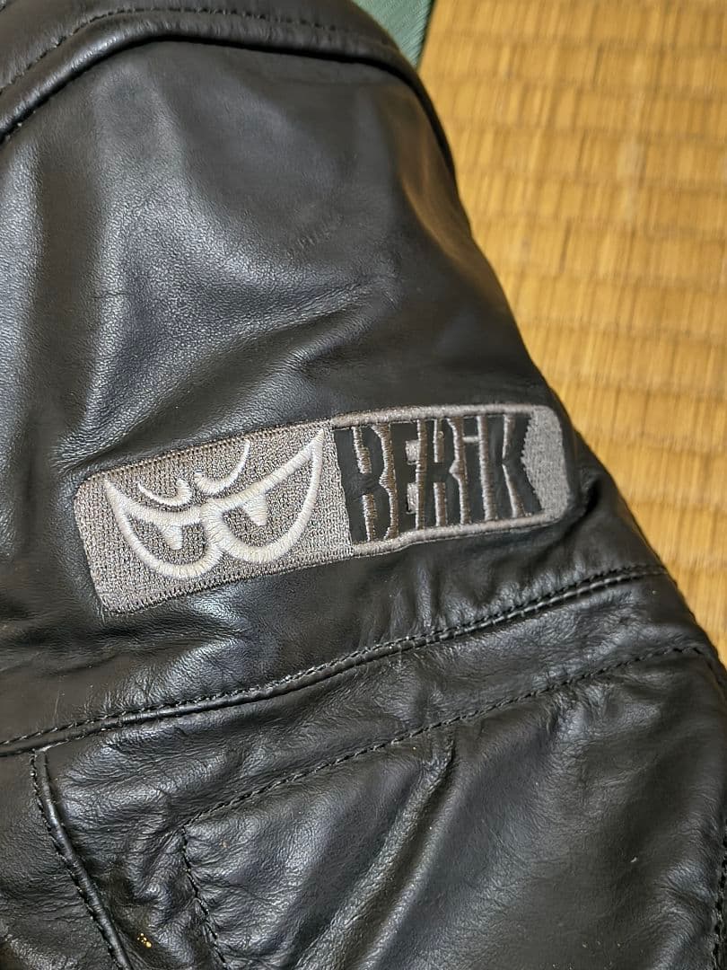 BERiK本革バイクジャケット