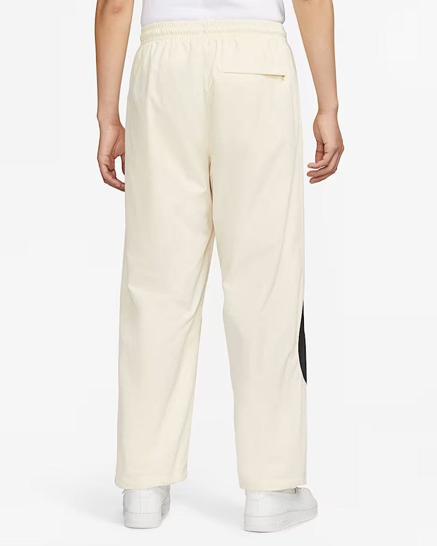 新品未使用　NIKE ビッグスウッシュ ウーブンセットアップ