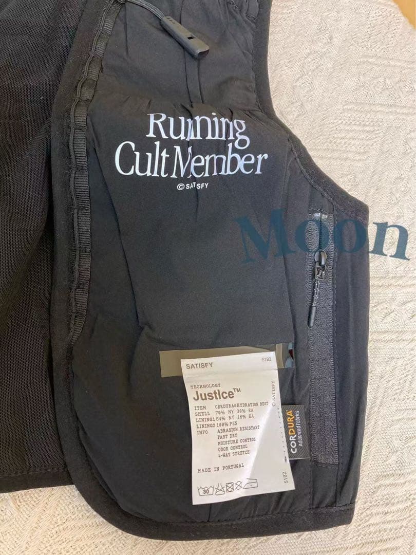 SATISFY Running 軽量ランニングベスト S/M