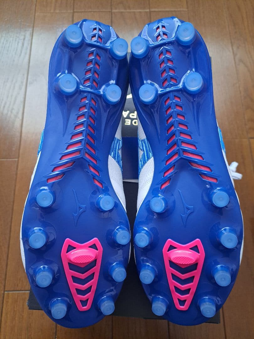 【キヨ】MIZUNO ミズノ モレリア ネオ IV ベータ　限定カラー