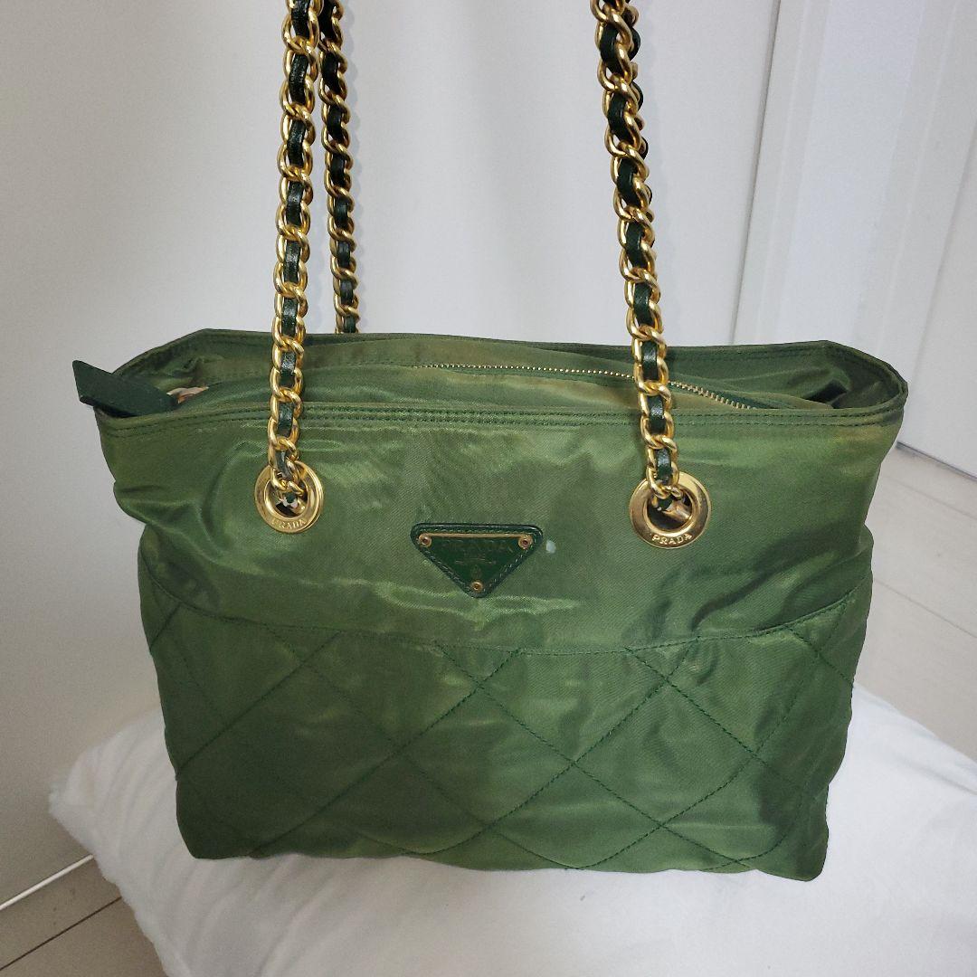 PRADA グリーン キルティング ショルダーバッグ