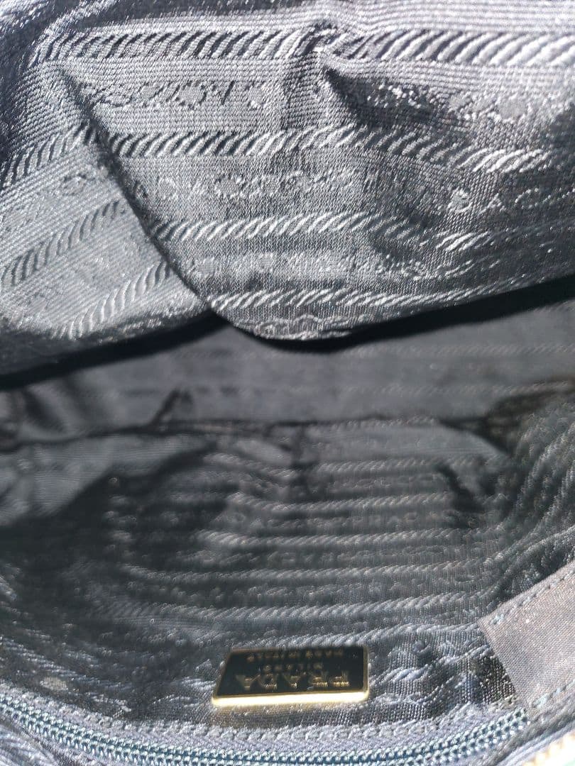 PRADA グリーン キルティング ショルダーバッグ