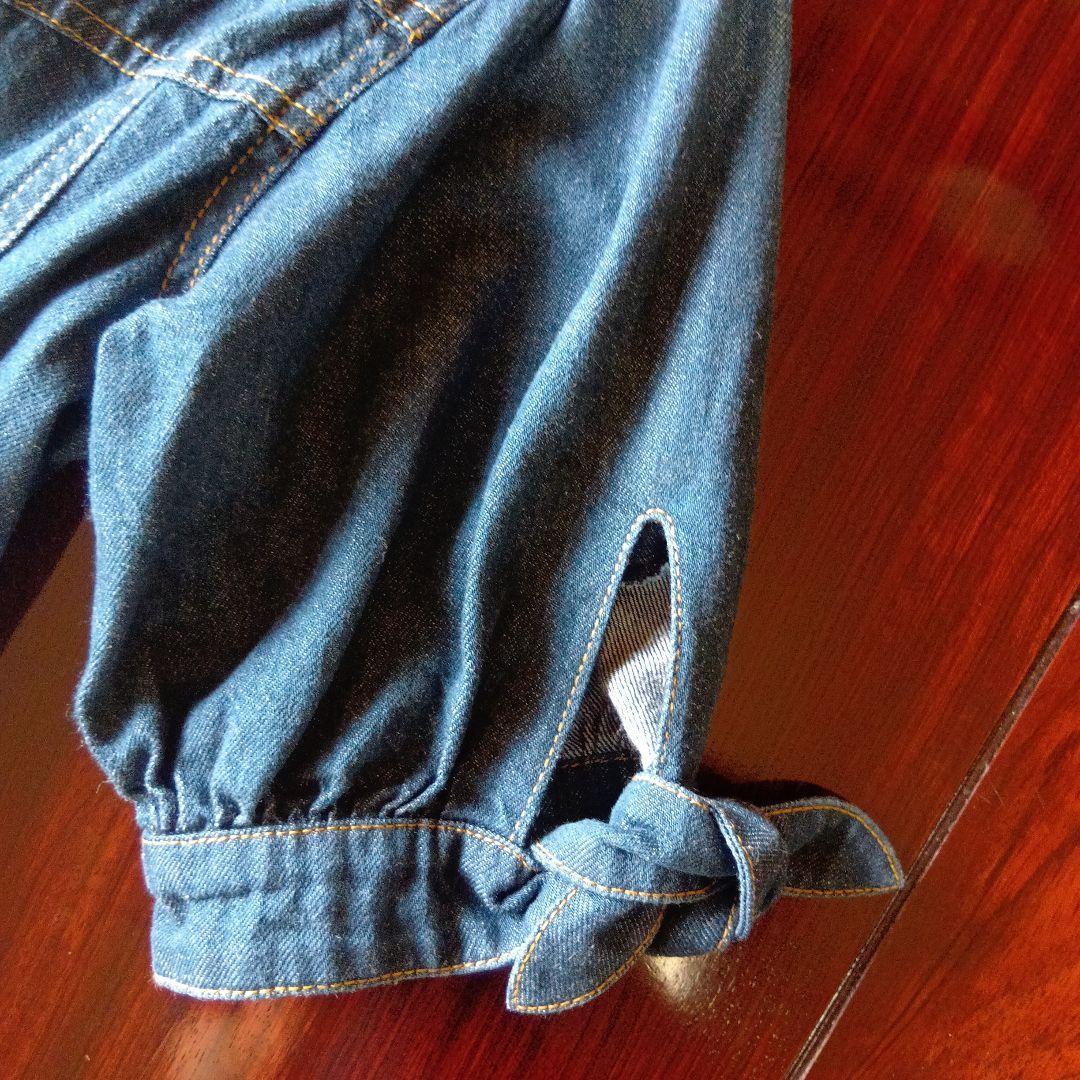 バックのうさぎ刺繍が可愛いデニムジャケット