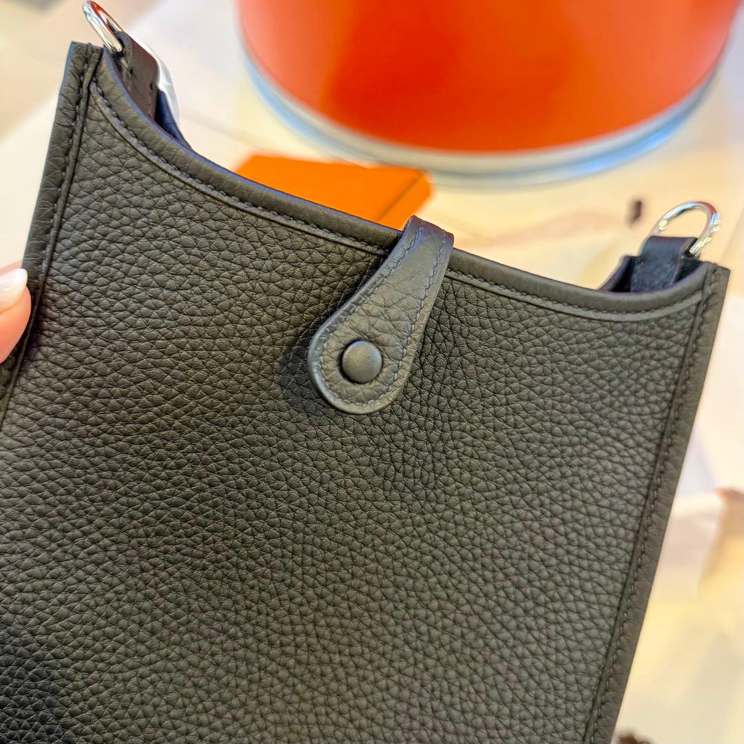 【新品未使用】エルメス ミニ エブリンtpm ノアール シルバー K刻印