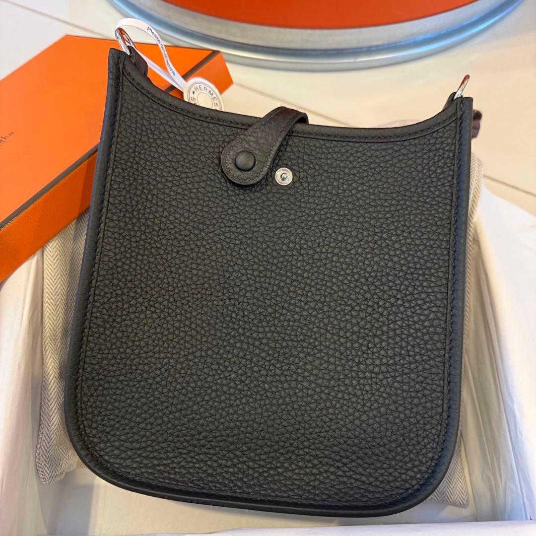 【新品未使用】エルメス ミニ エブリンtpm ノアール シルバー K刻印