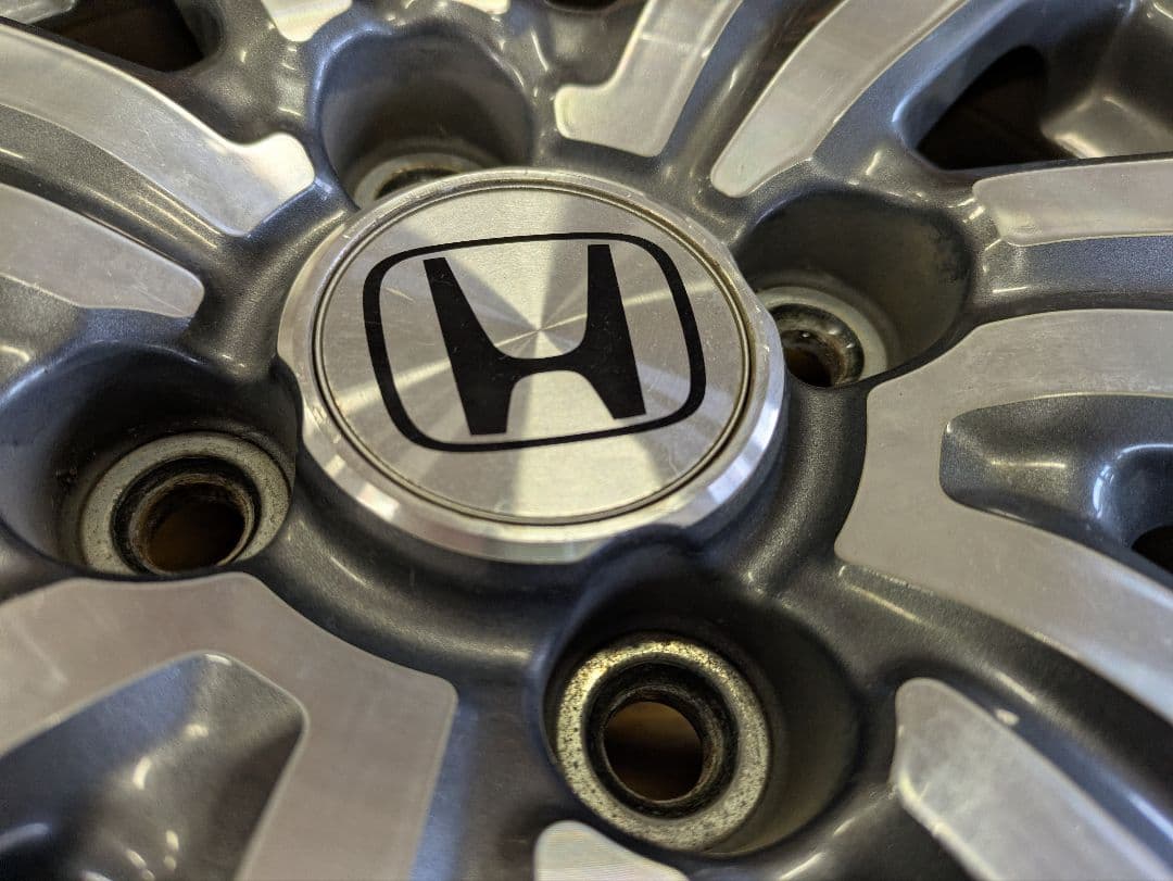 フリードスパイクGB３　アルミホイール 15インチその２