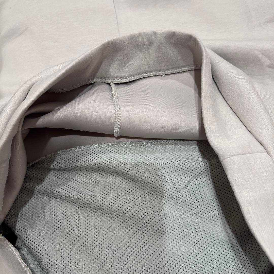 TFW49 カードボードフーディ　ベージュ　sサイズ