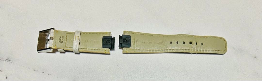 LOUIS VUITTON ホワイトレザーベルト 凸部12mm