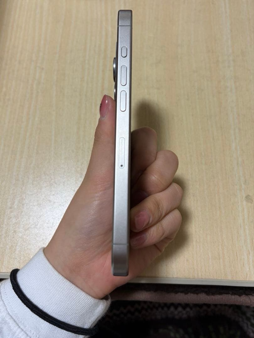 スマートフォン本体 Apple iPhone 15 pro 256GB