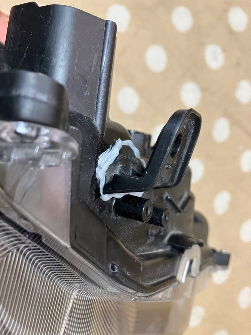 タントカスタム　右ヘッドライト　la650s