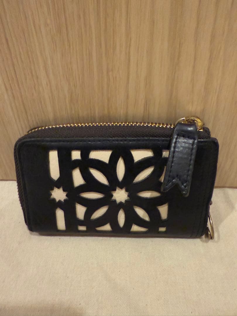 genten カットワーク　キーケース