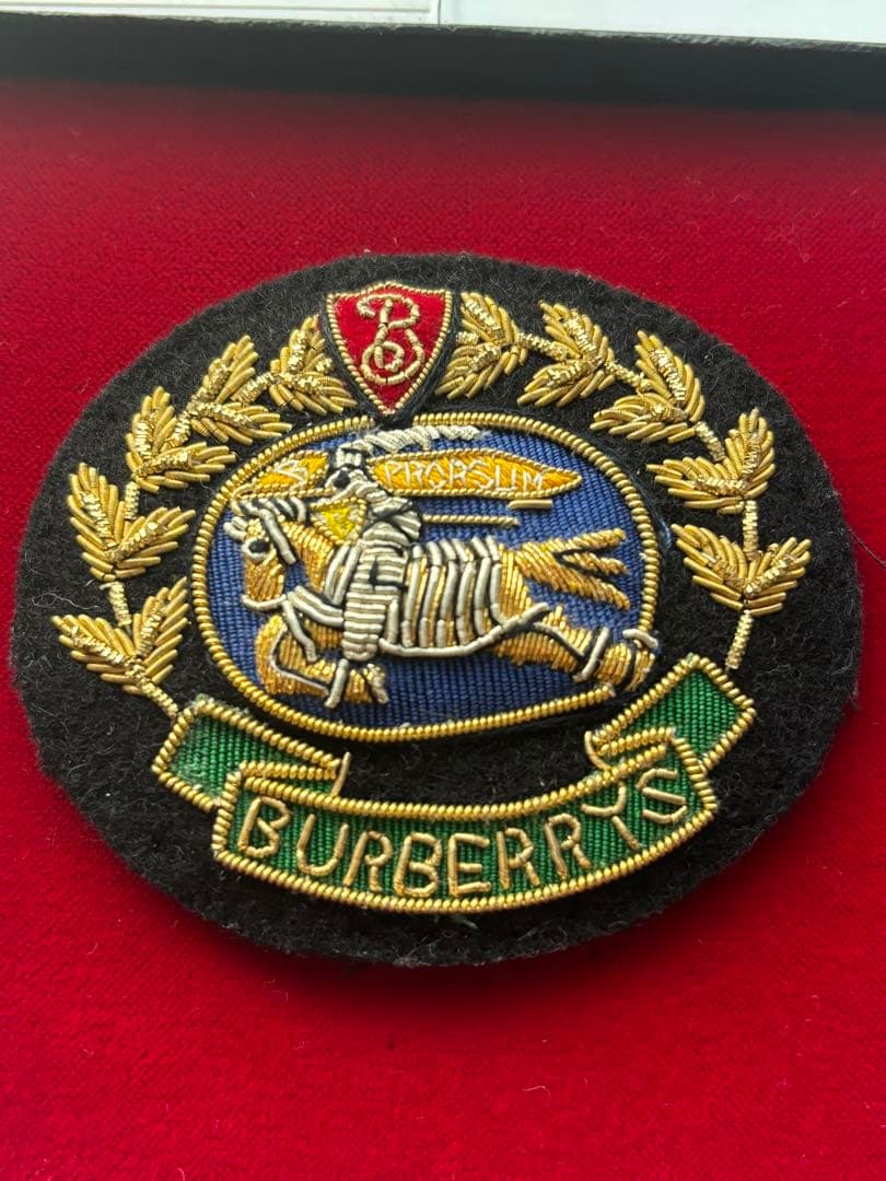 希少！☆Burberry☆バーバリー　エンブレム　ピンブローチ　ビンテージ