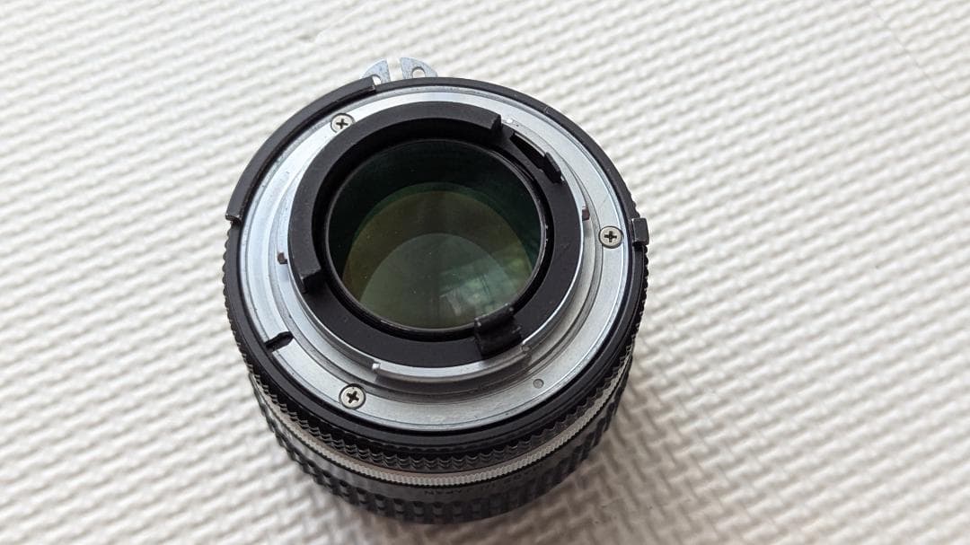 美品 NIKON Nikomat EL モルト新品交換済・50mm・電池２個