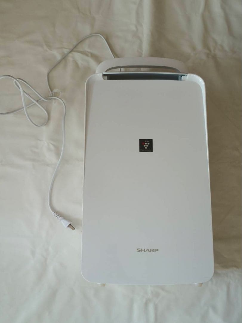 エコメルカリ便必須　SHARP 除湿機 CV-N71-W