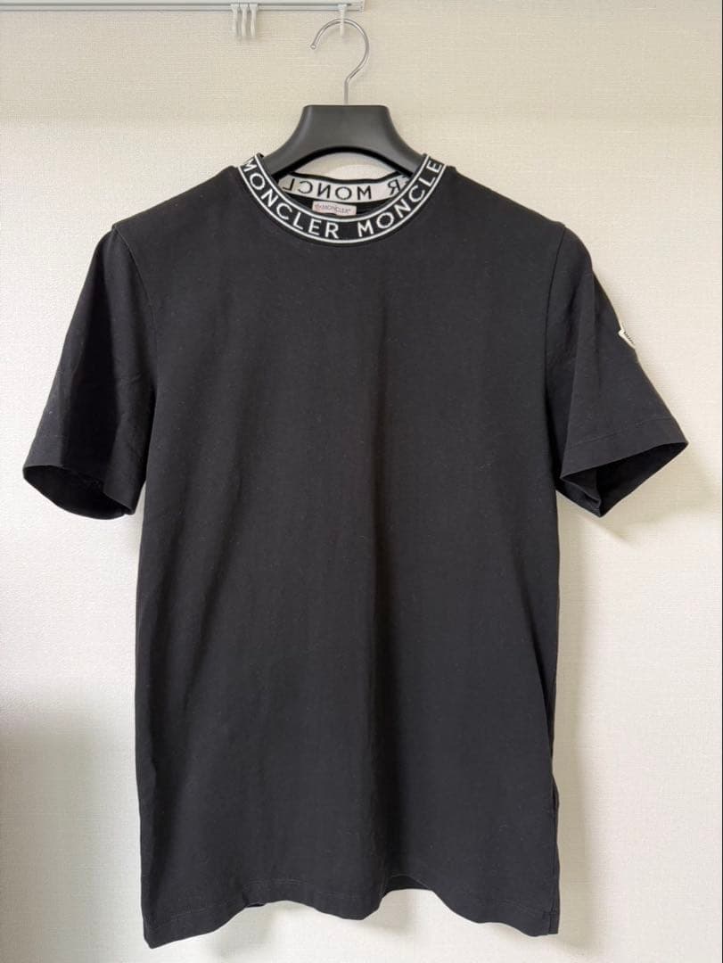 モンクレール ブラック Tシャツ