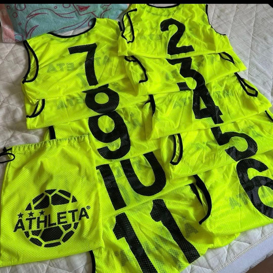 ATHLETA ビブス 10枚セット 蛍光イエロー 巾着付き