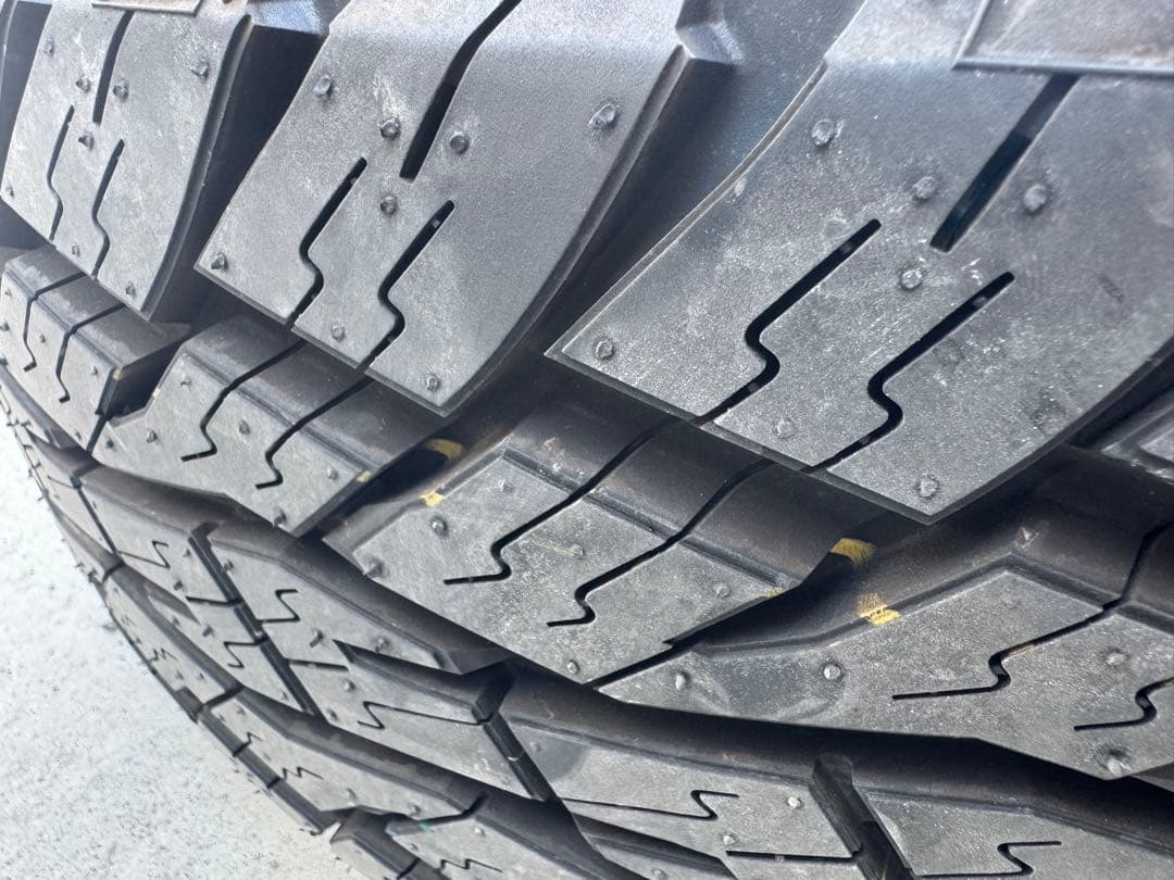 ブラックライノ フジ  17インチ オープンカントリー(デリカ D5，RAV4)