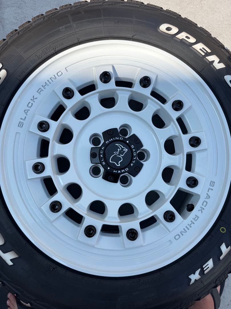ブラックライノ フジ  17インチ オープンカントリー(デリカ D5，RAV4)