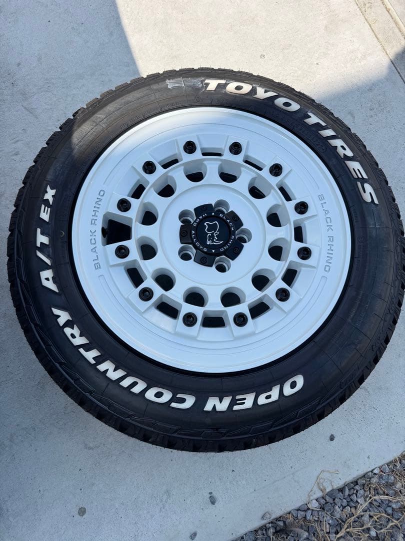 ブラックライノ フジ  17インチ オープンカントリー(デリカ D5，RAV4)