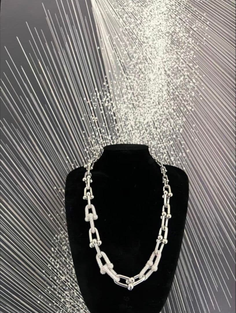 高級感あふれる シルバー チェーンネックレス CZダイヤ装飾　石あり