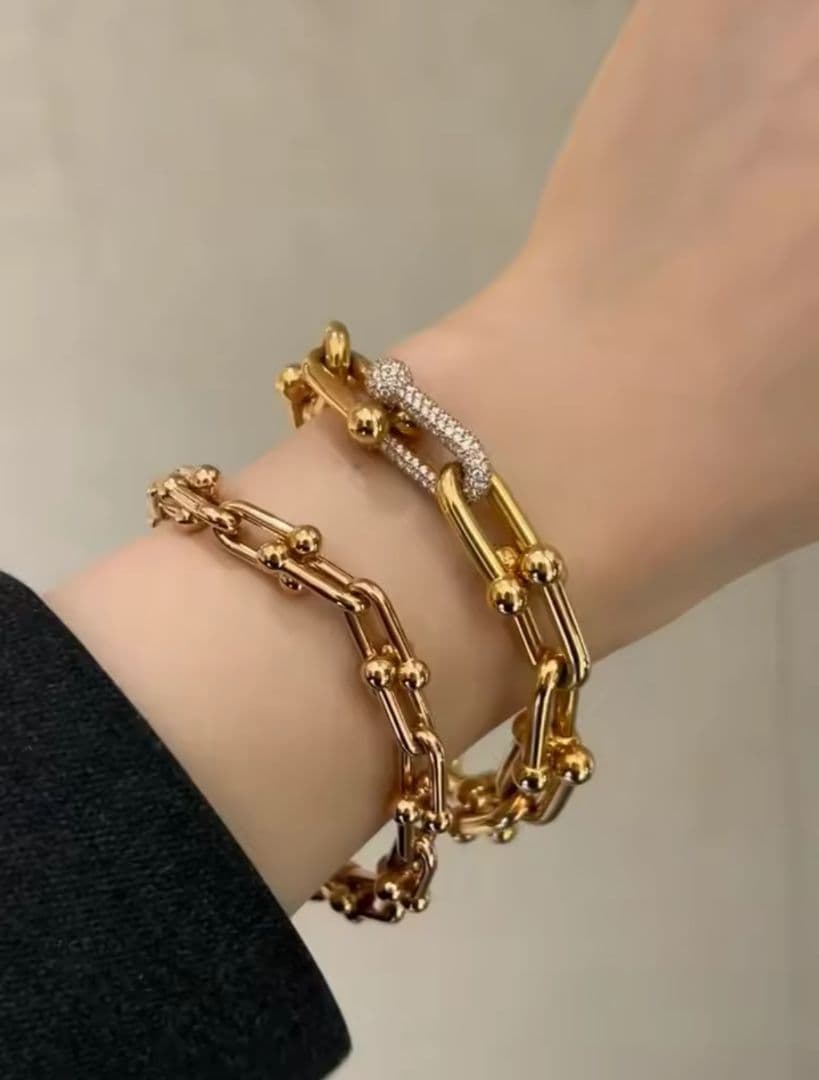 高級感あふれる シルバー チェーンネックレス CZダイヤ装飾　石あり