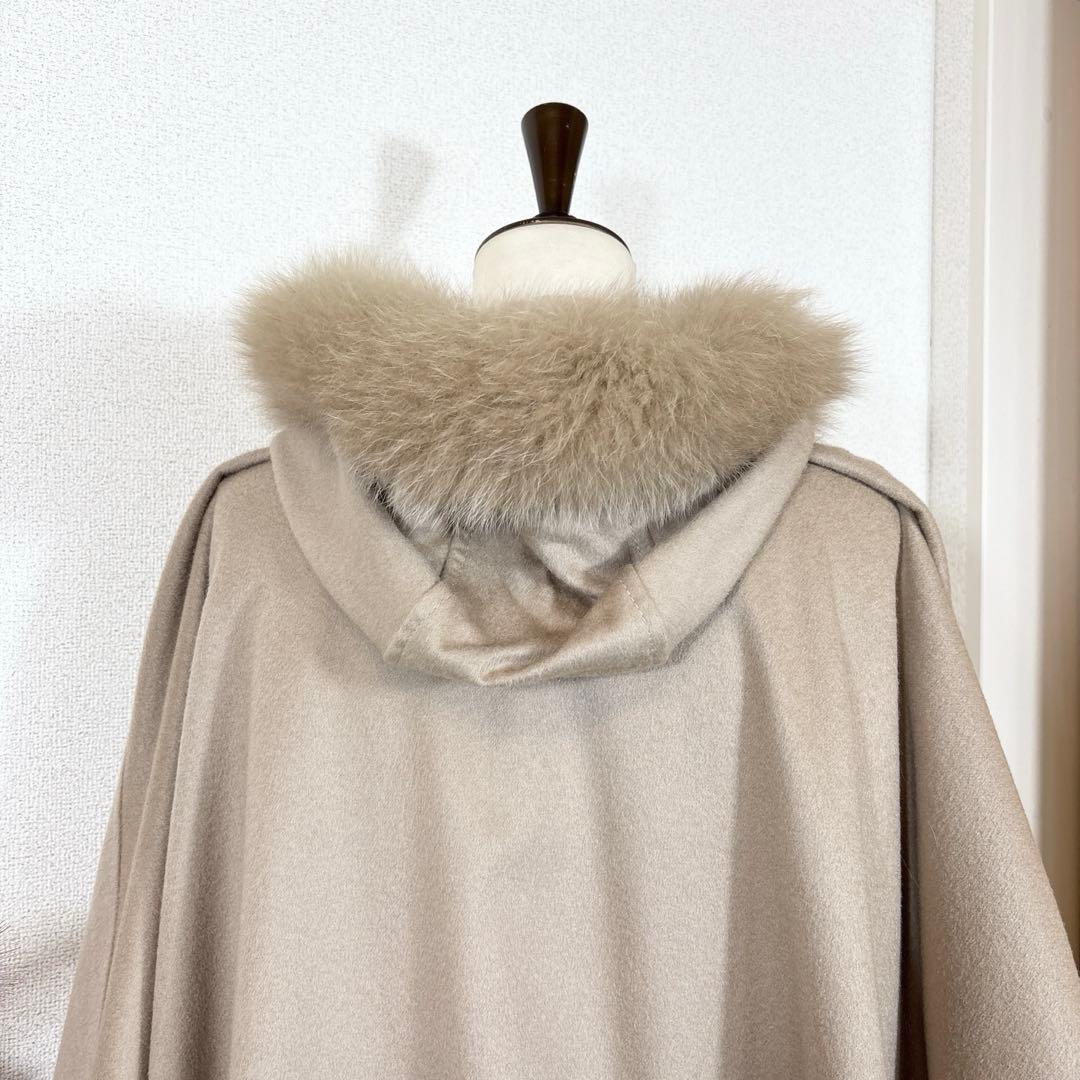 ポンチョ　ケープコート　カシミヤ　最高級　サガファー　エレガンス　ベージュ