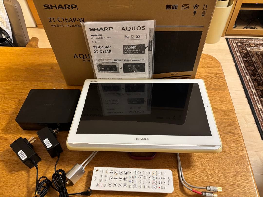 SHARP ポータブルテレビ 2T-C16AP-W