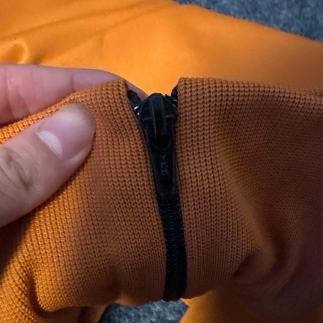 adidas アディダス トラックジャケット オレンジ 黒