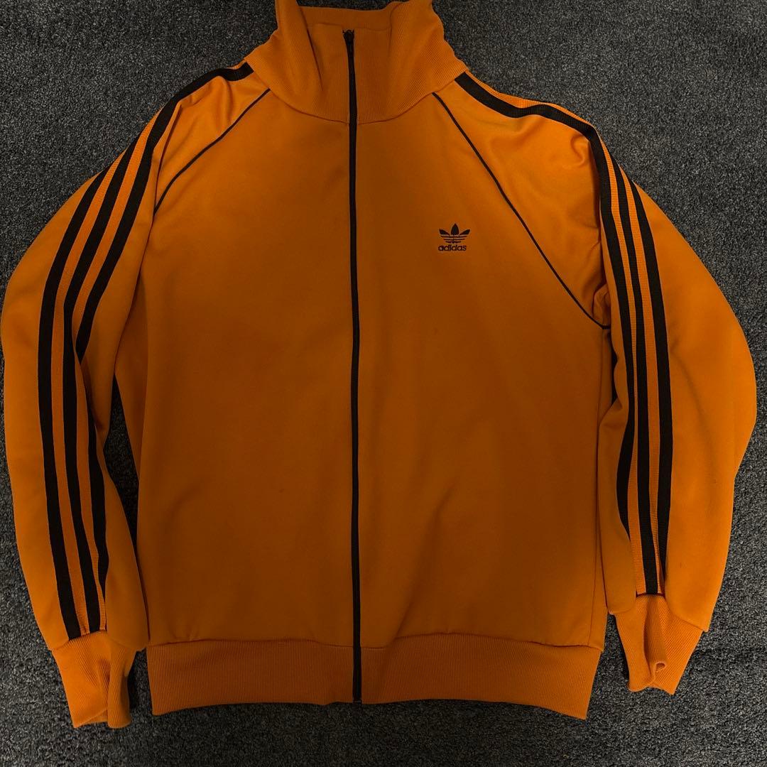 adidas アディダス トラックジャケット オレンジ 黒