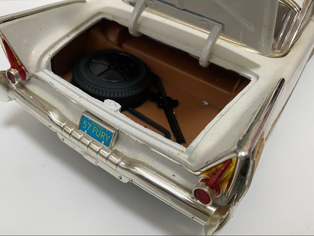 レア！　1/18 アメ車　ミニカー　プリマス　フューリー　ベルベディア