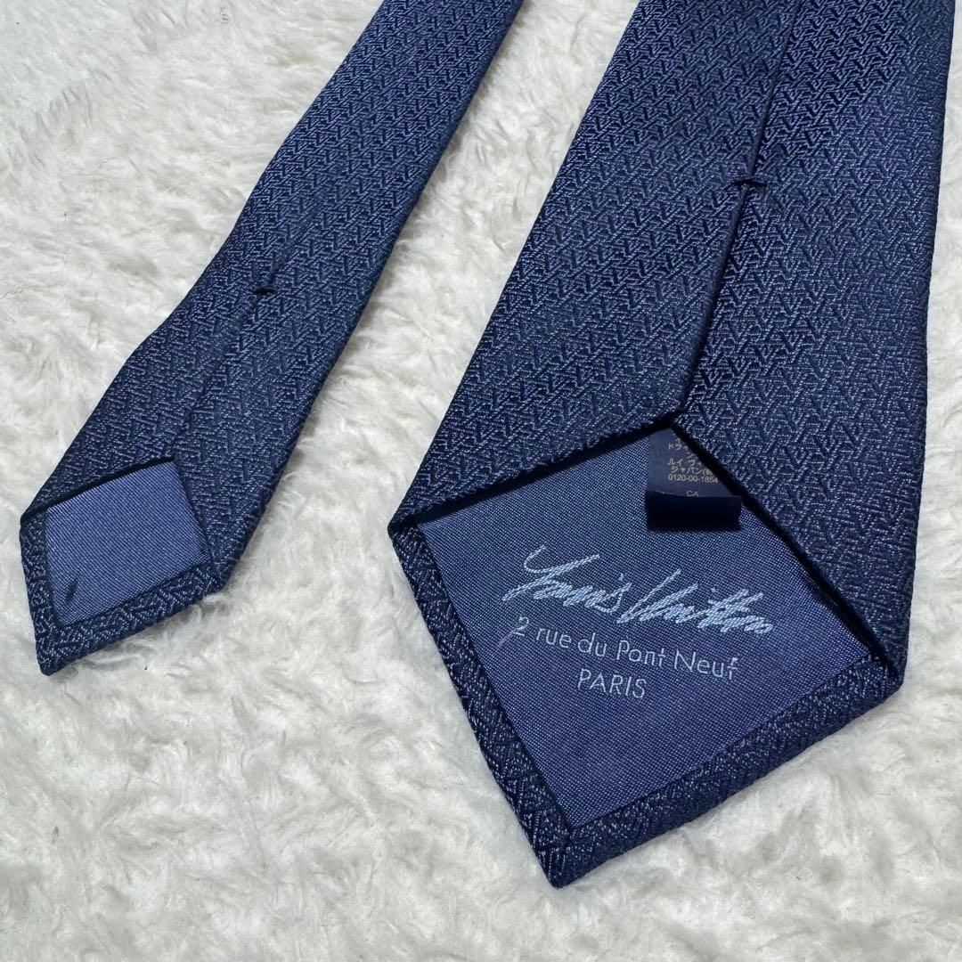 現行品！！ルイヴィトン　ネクタイ　クラヴァット　LVロゴ　総柄　シルク100%